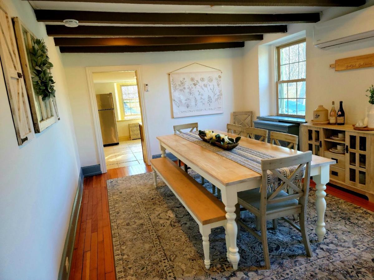 Downingtown Manor - 1900S Farmhouse With Creek Views Buitenkant foto